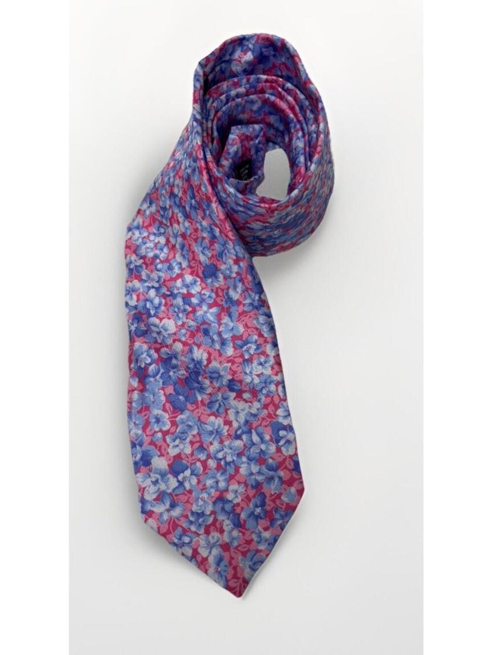 Paul Fredrick 100% Silk Made In Italy Blue/Red Small Floral Pattern Tie
